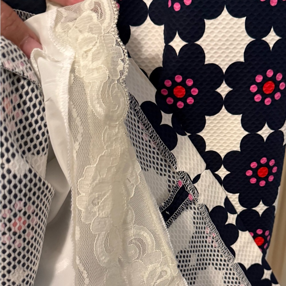 Trina Turk Navy and Pink Floral Shift Dress fully lined - Picture 5 of 6